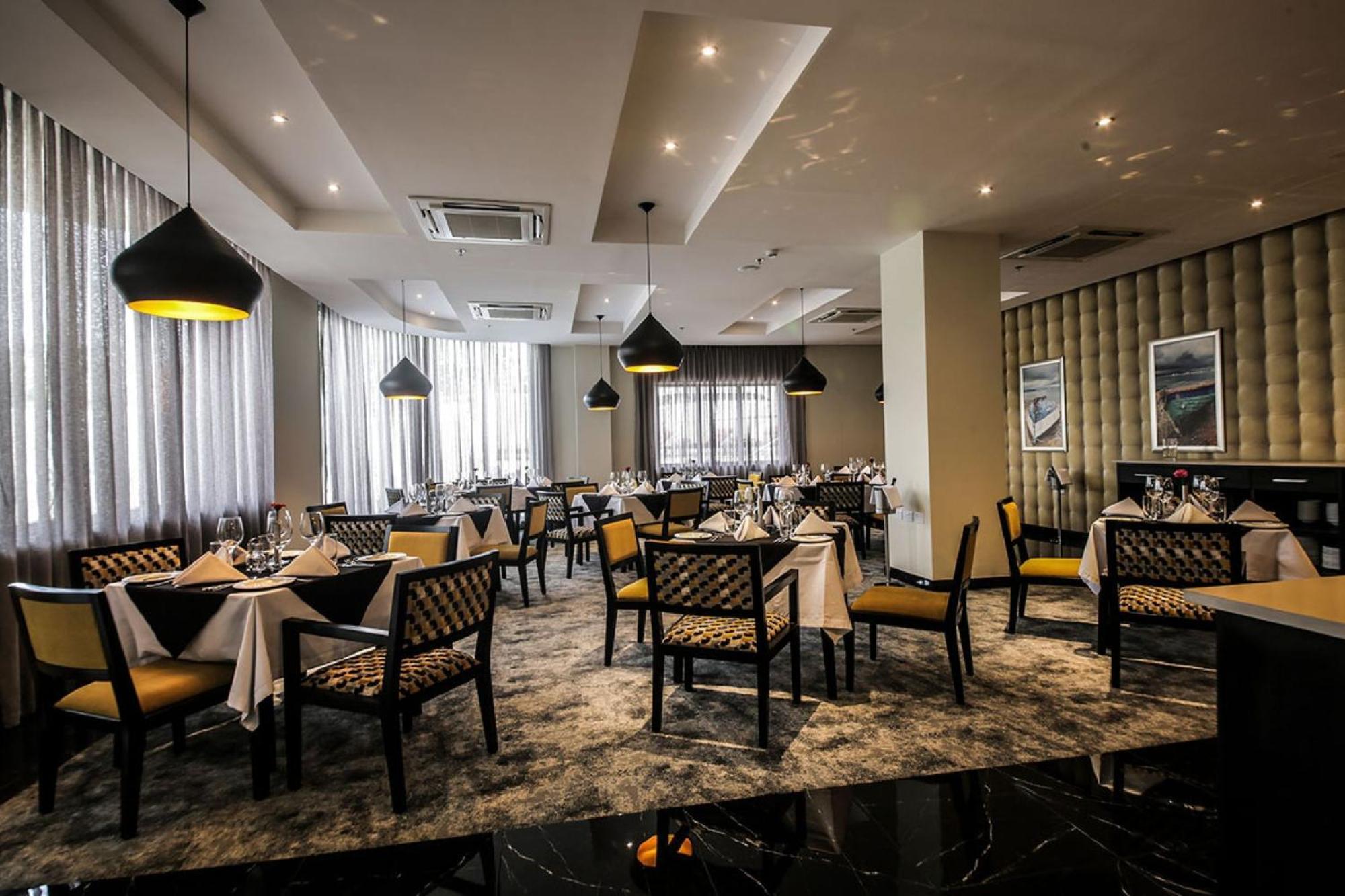 Room In Lodge - The Providence Hotel By Mantis Ikeja Exterior foto